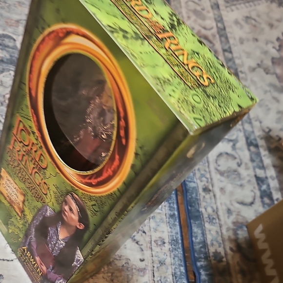 Lord of the Rings Arwen Action Figure - Special Edition - Picture 5 of 5